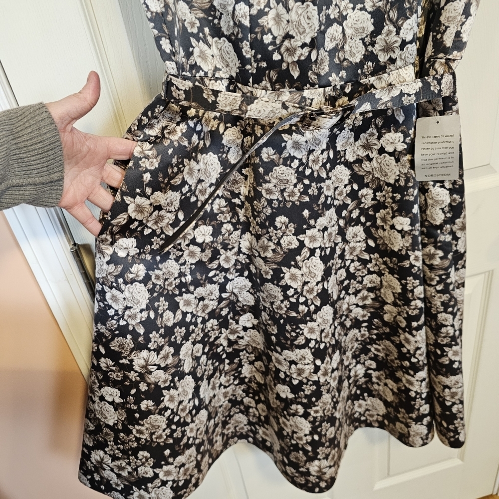 Gal Meets Glam Elle Brightex Duchess Fit & Flare Satin Floral Belted Vneck Dress - Picture 9 of 11